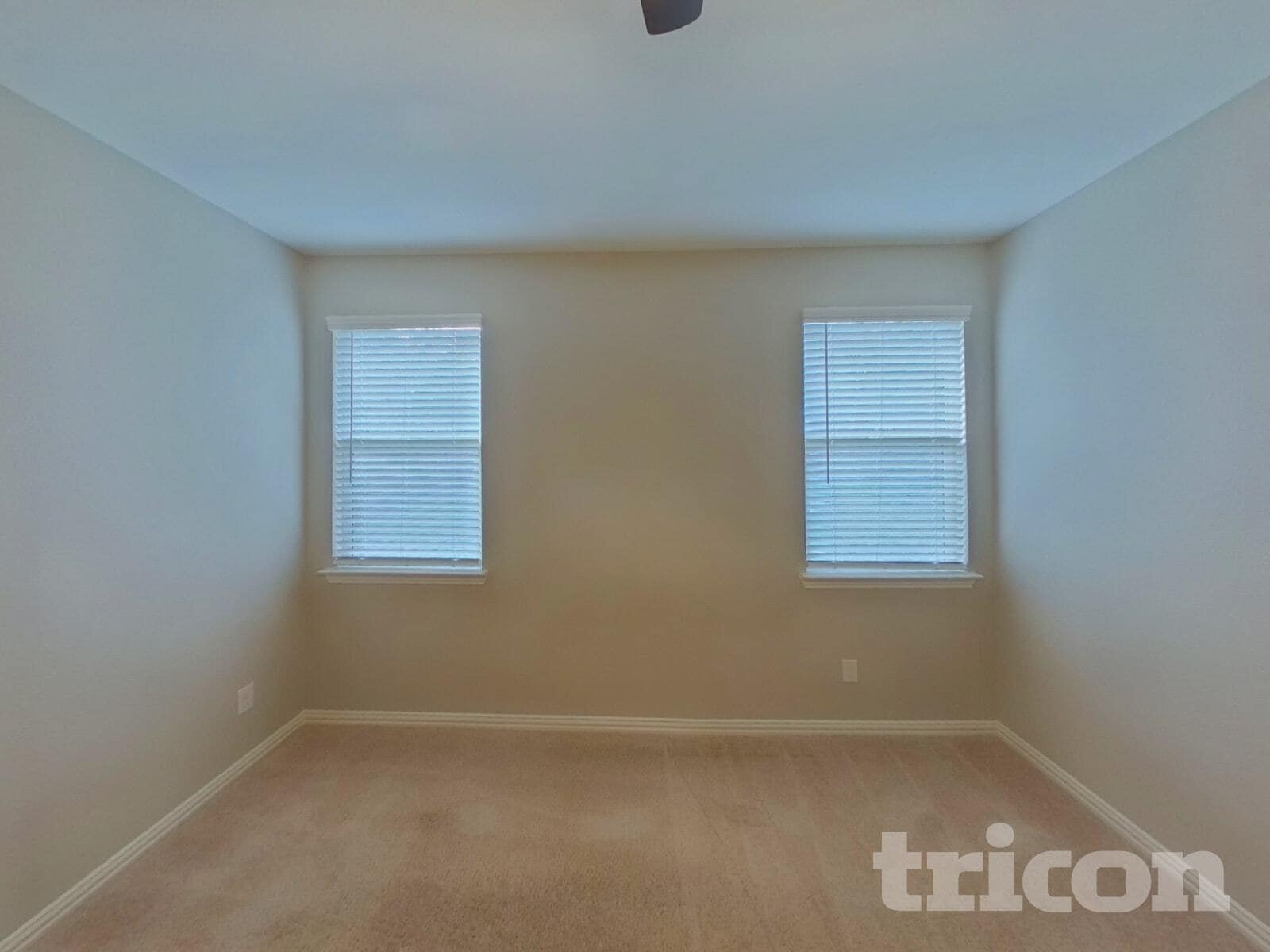 Building Photo - 219 Jenkinson Dr