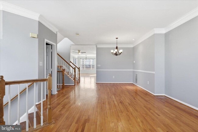 Building Photo - 8731 Farnham Way