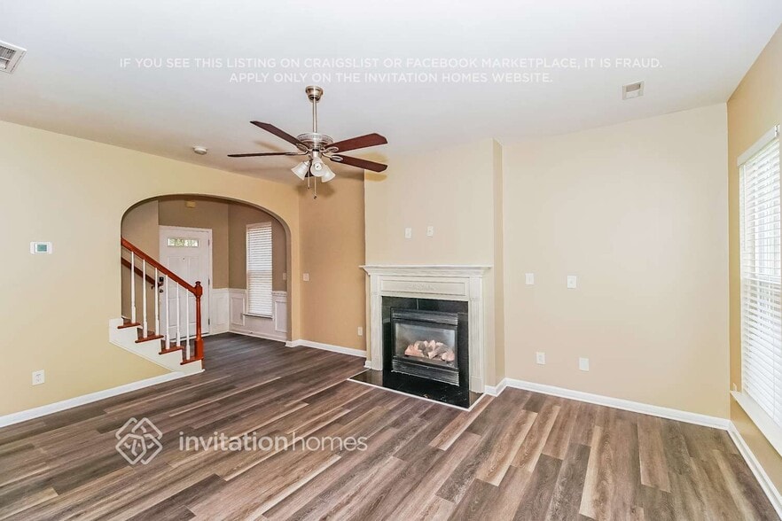 Building Photo - 1217 Hammond Dr