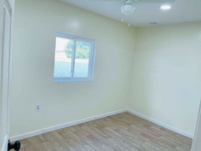 Building Photo - 2621 Edwin St