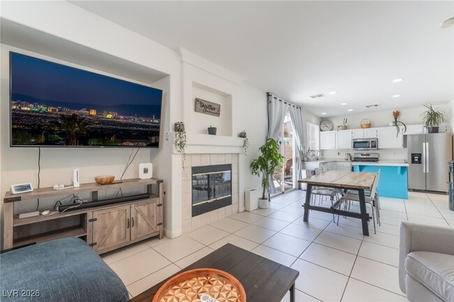 Building Photo - 8179 Palace Monaco Ave