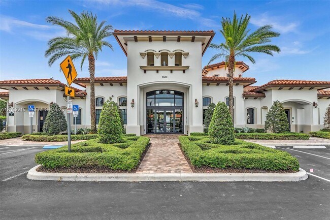 Building Photo - 11541 SW 15th Ave