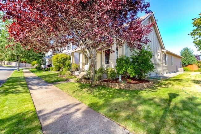 Building Photo - Fantastic DuPont Rambler with AC and Sprinkler System