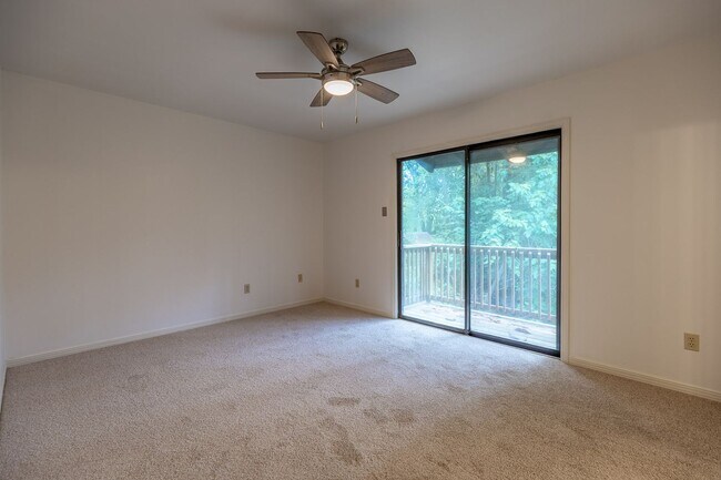 Building Photo - 3-Bedroom, 2-Bath with Den in Spanish Fort Estates