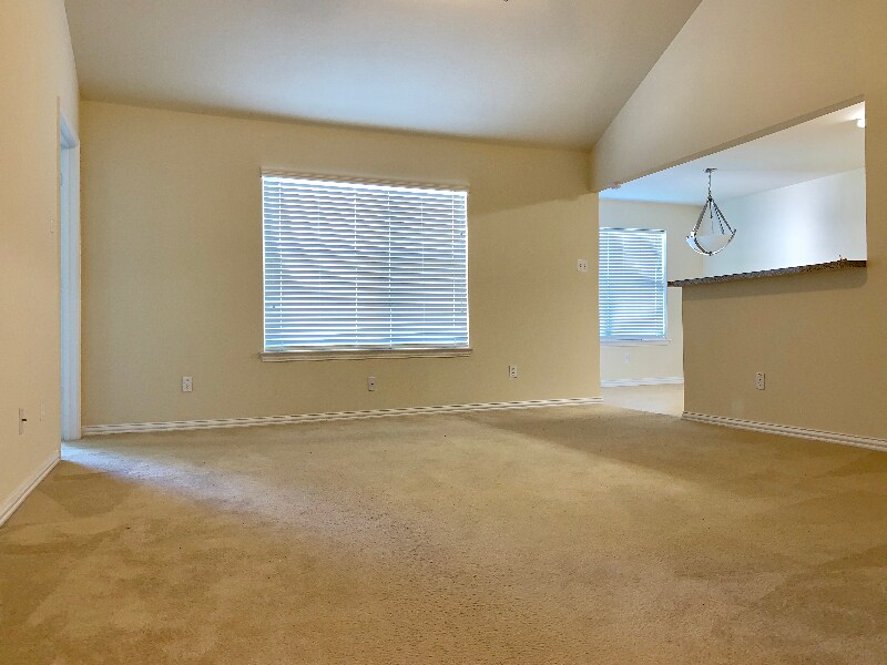 Building Photo - 100 Camden Ct