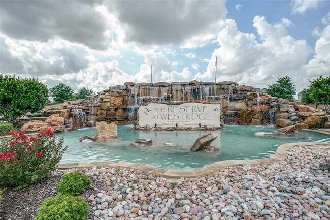 Building Photo - 10501 Old Dawson Ct