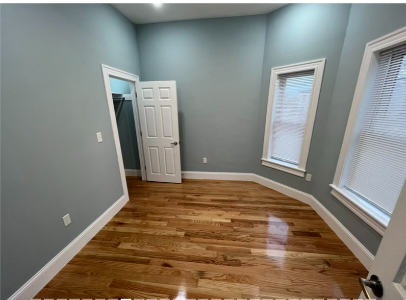 Building Photo - 15 Harold St