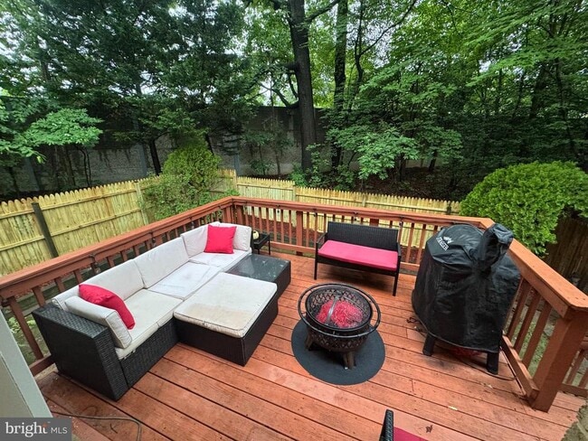 Building Photo - 9445 Park Hunt Ct
