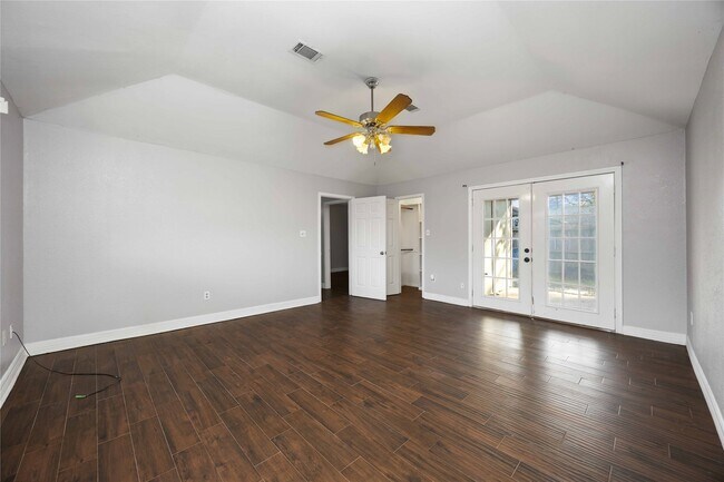 Building Photo - 4914 27th St E