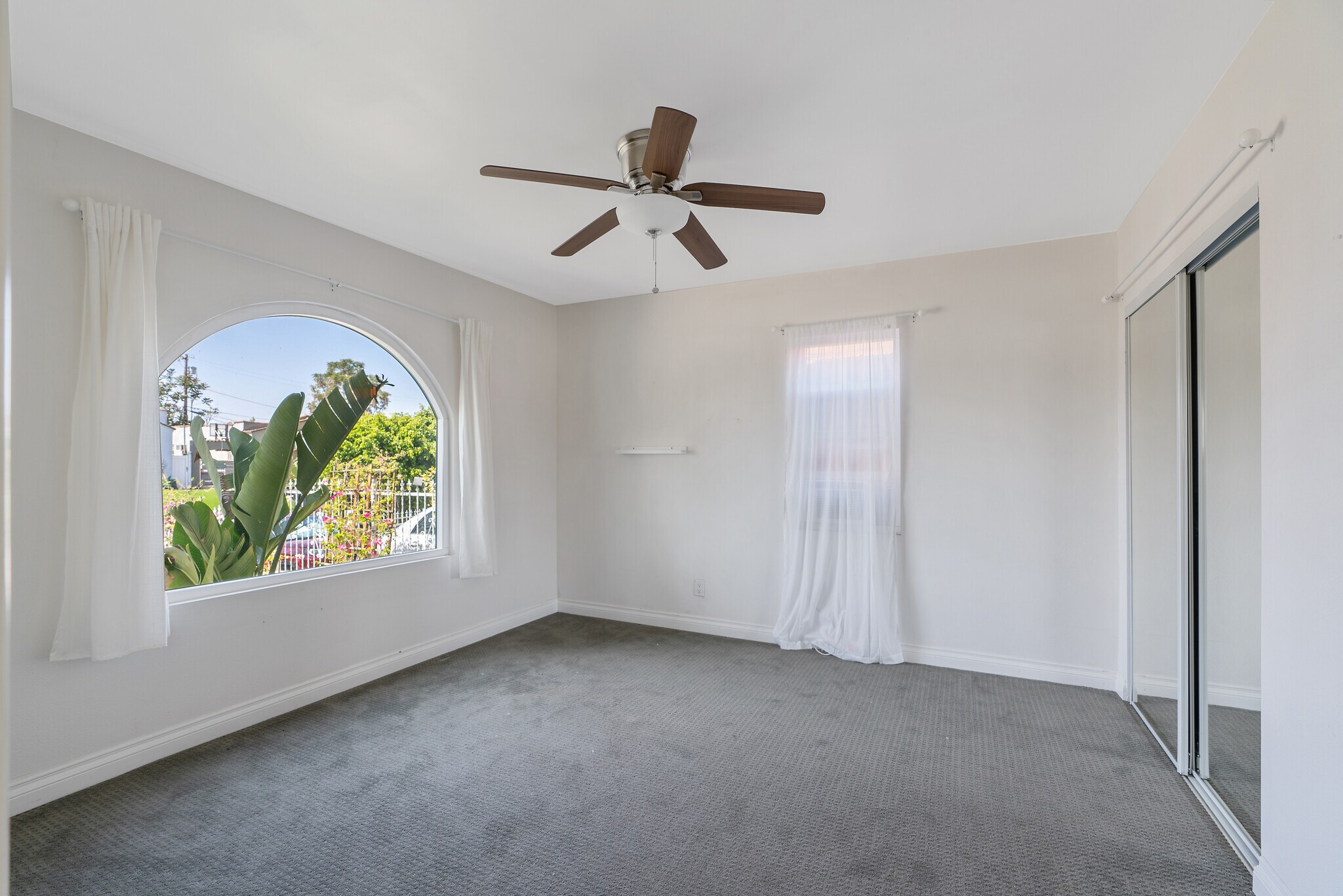 Building Photo - 3111 W 69th St