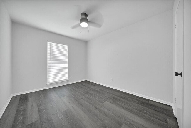 Building Photo - 13806 Burgoyne Rd