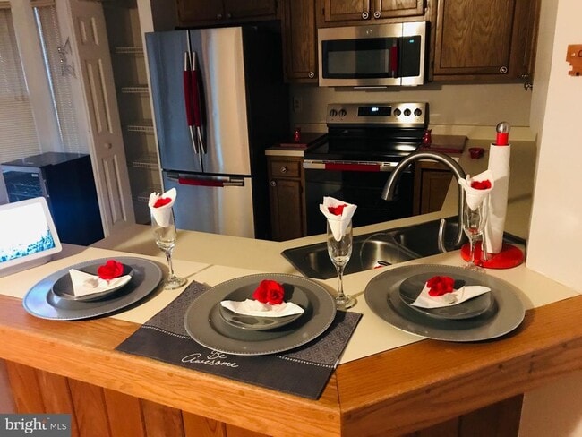 Building Photo - 13920 Lord Fairfax Pl