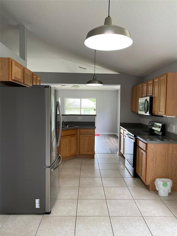 Building Photo - 2210 Nicollett Way