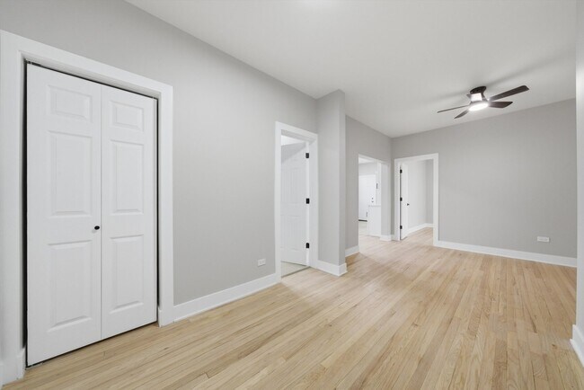 Building Photo - 7520 N Seeley Ave