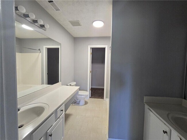 Building Photo - 2372 Johnson Rd NE