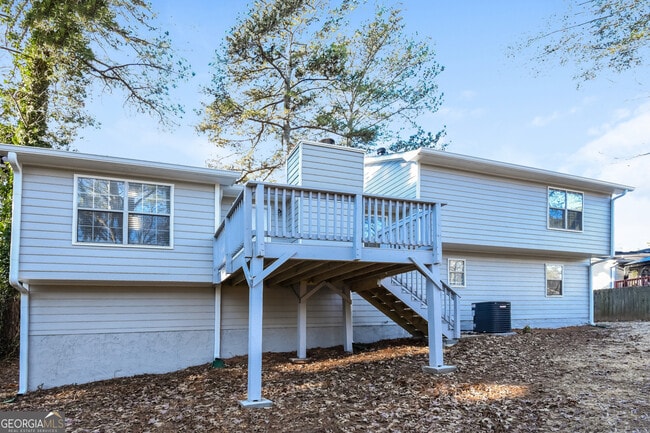 Building Photo - 1445 Glynn Oaks Dr SW