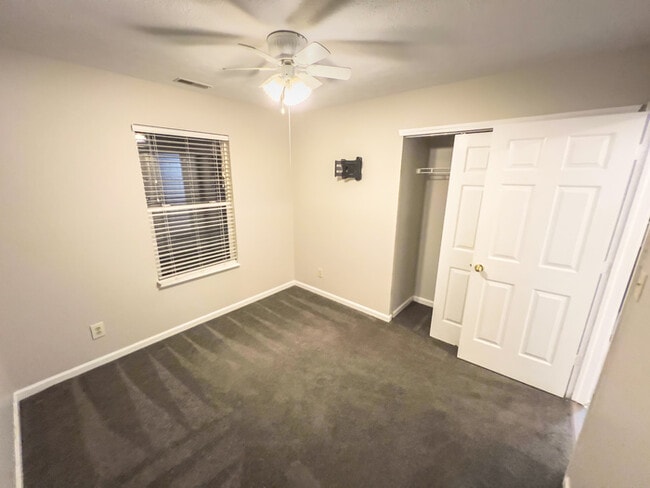 Building Photo - Beautifully Renovated Brownsburg Home