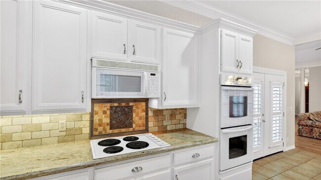 Building Photo - 4728 Stonebriar Cir
