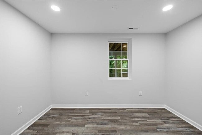Building Photo - 1010 Hotchkiss Ct