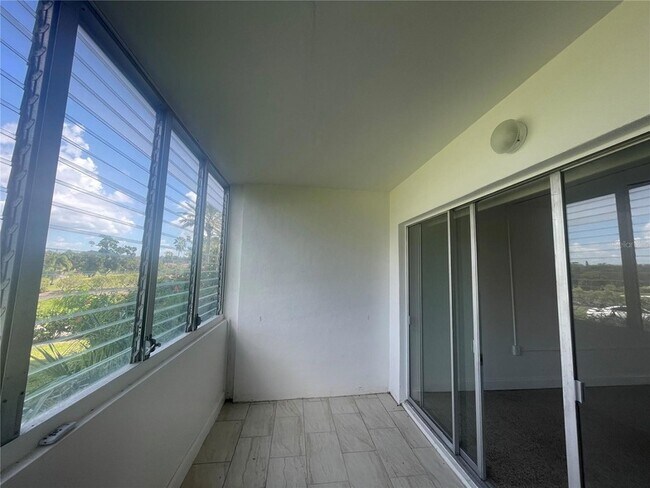 Building Photo - 200 N Betty Ln