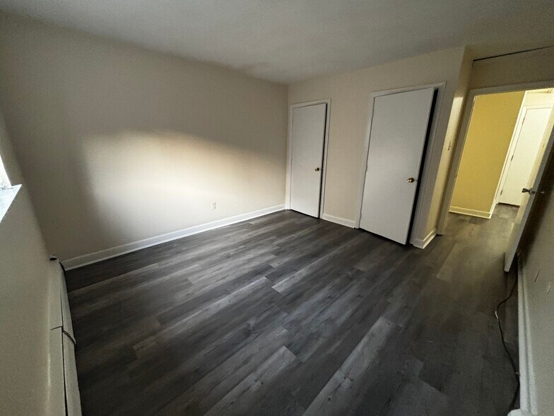 Building Photo - 71 Gardner St