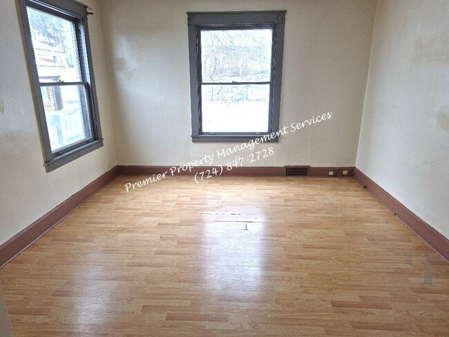 Building Photo - 1305 Irwin St