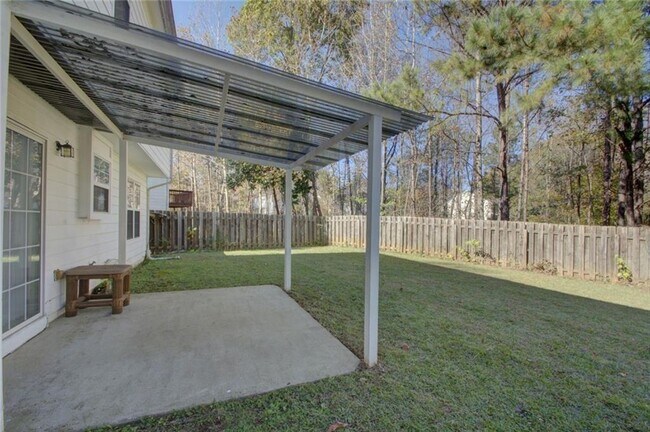 Building Photo - 2820 Northcliff Dr