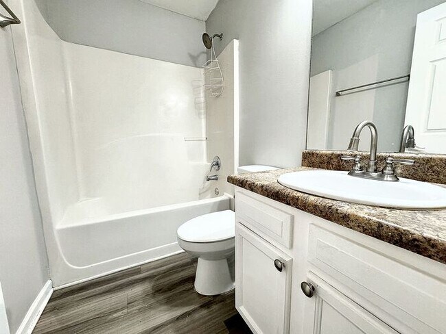 Building Photo - All Electric 1 Bedroom 1 Bathroom in Cartersville