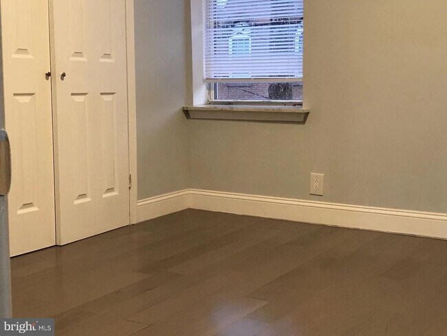 Building Photo - 1522 McKean St