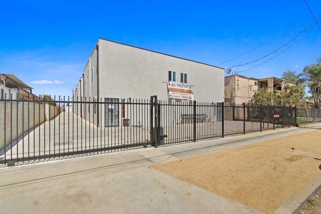 Front of Property - 649 W 92nd St