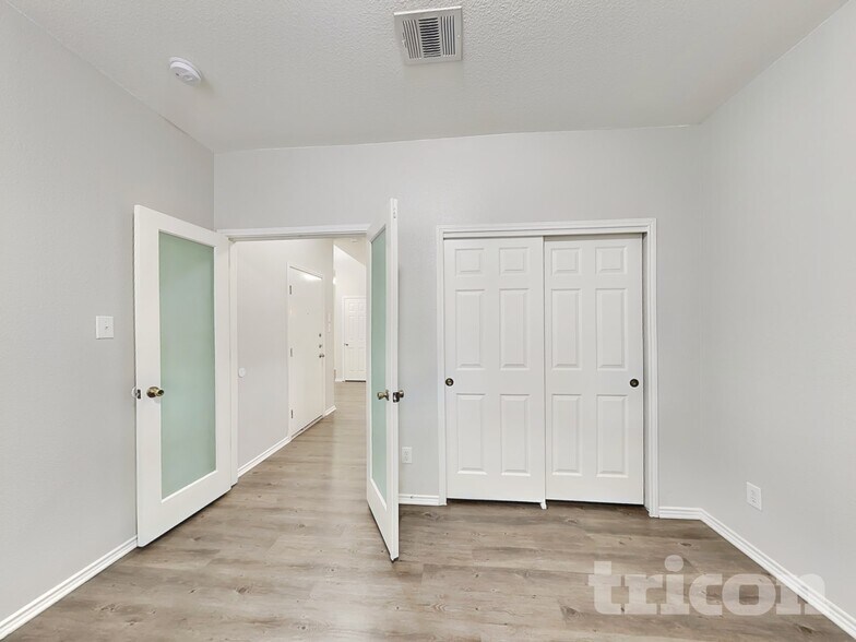 Building Photo - 11638 Dense Star