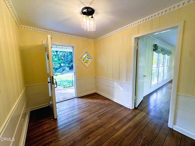 Building Photo - 4544 Hillard Ave