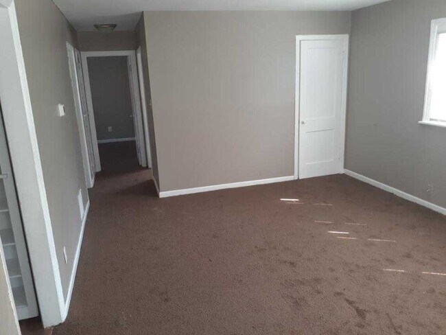 Building Photo - 6129/6131 Nimitz Dr. - RJ Lachance