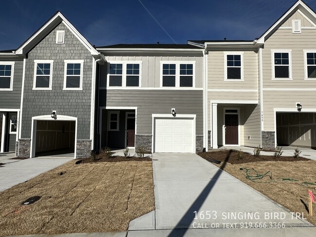Building Photo - 1653 Singing Bird Trl