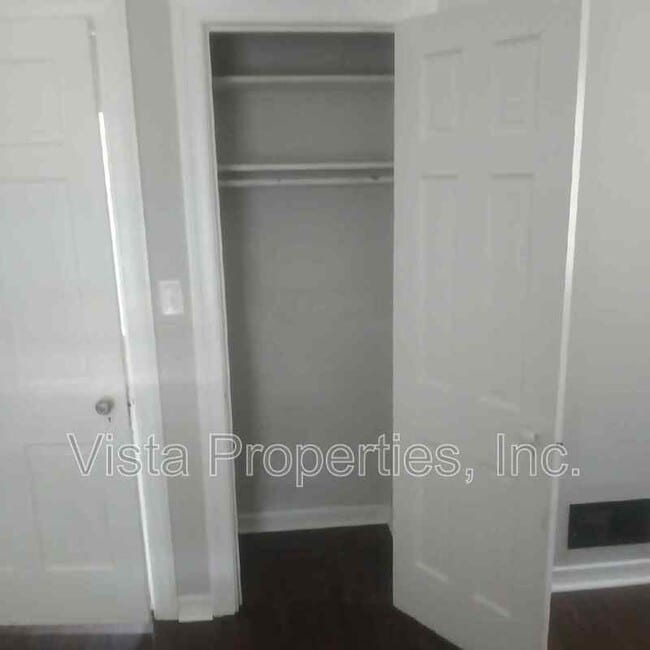 Building Photo - 301 N 41st St