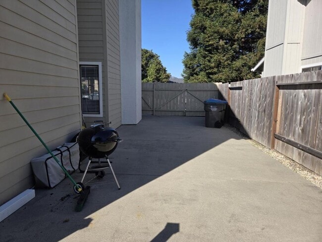 Building Photo - 55 Las Praderas Dr