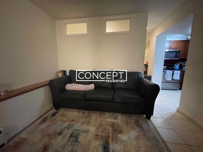 Building Photo - 28 Symphony Rd