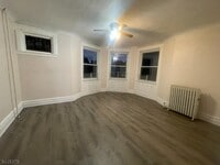 Building Photo - 43 Mapes Ave