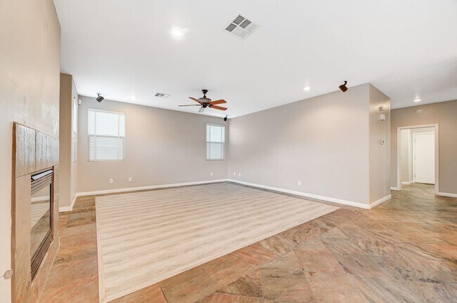 Building Photo - 1st MONTH FREE! Lone Mountain Heights Luxu...
