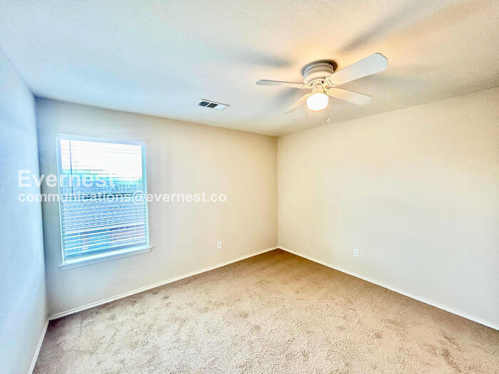 Building Photo - 7232 Jurassic Dr