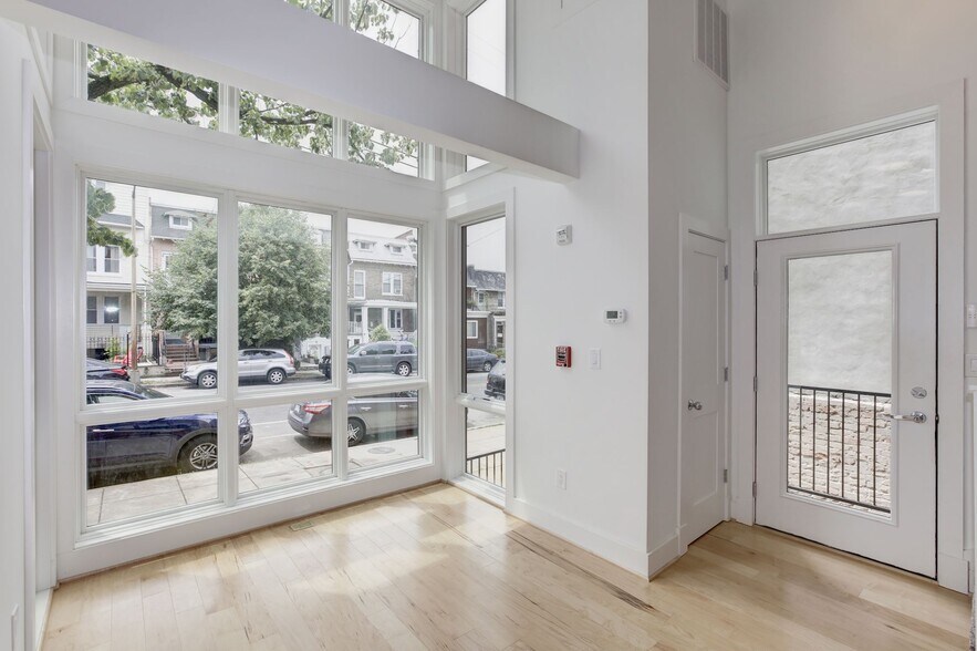 Building Photo - 215 Upshur St NW