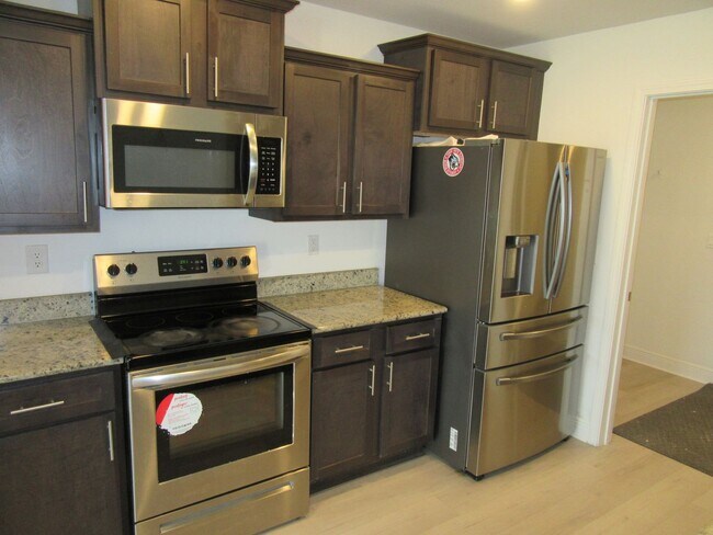 Building Photo - 3836 Redbud Wy