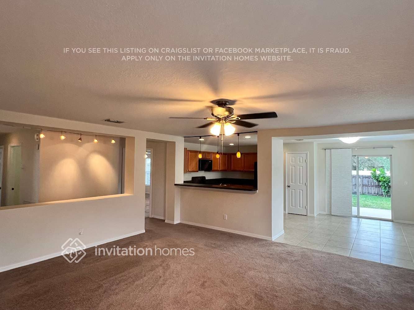 Building Photo - 391 SW Millard Dr