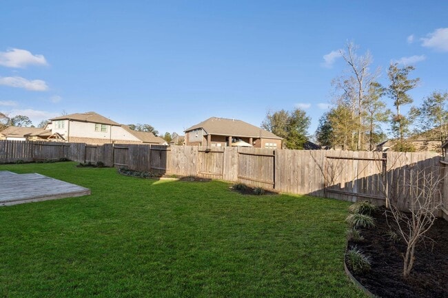 Building Photo - 18855 Collins View Dr