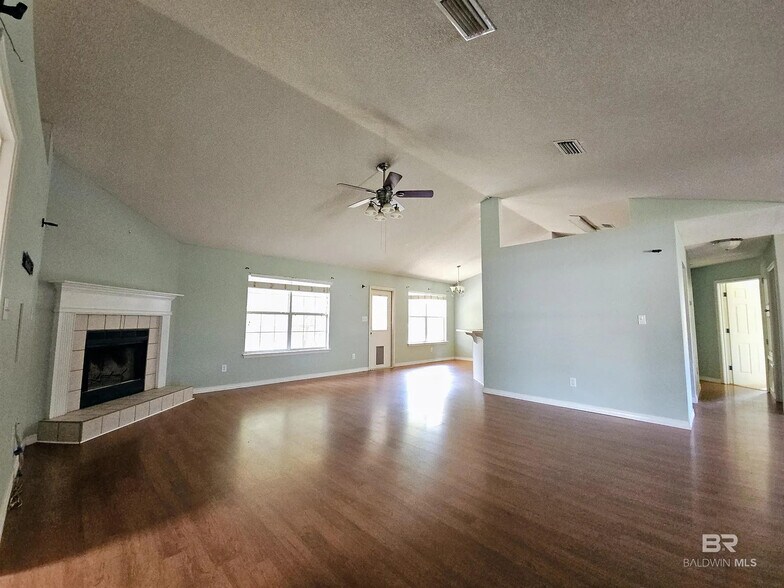 Building Photo - 28262 Turkey Branch Dr