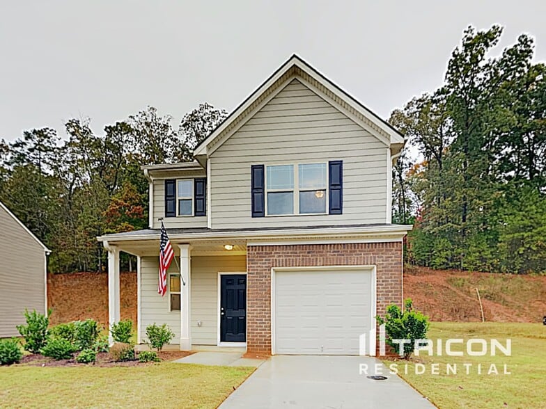 Building Photo - 3323 Lowland Dr