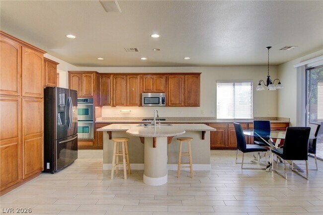 Building Photo - 8925 Monte Oro Dr
