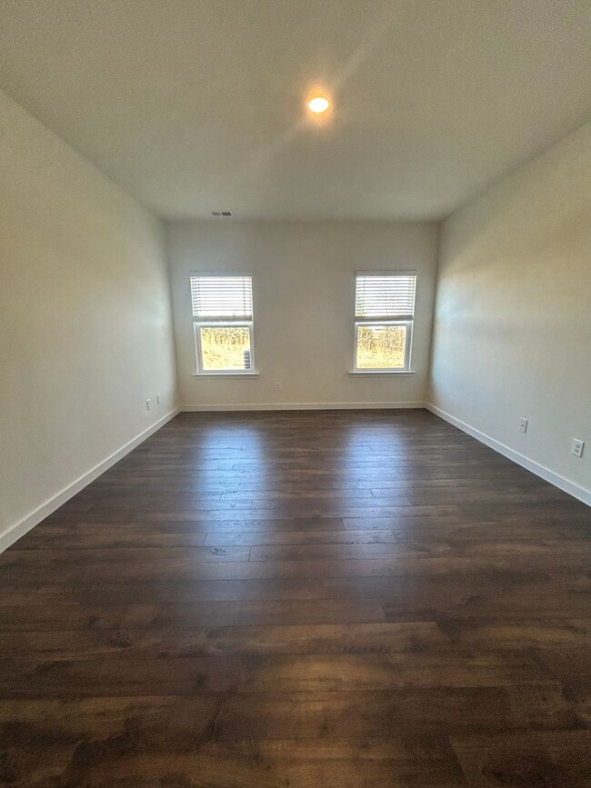 Building Photo - Spacious New Build in Hixson! 5 Beds, 3.5 ...