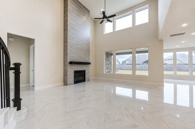 Building Photo - 21307 Blue Wood Aster Ct