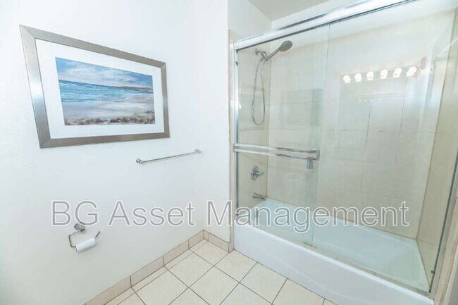 Building Photo - 1459 MacArthur Blvd